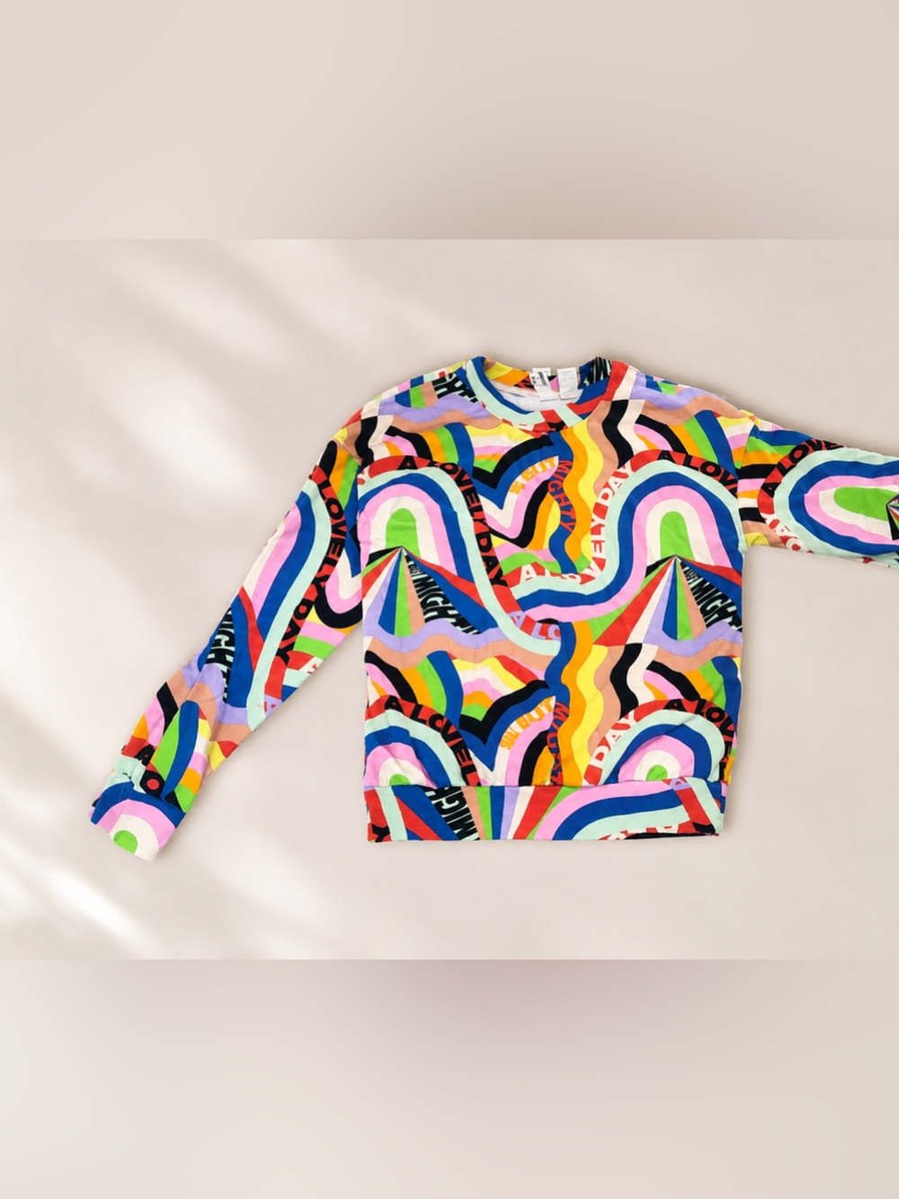 Colorful lakwena H&M Abstract Wave Print Long Sleeve Top 8-10 yrs